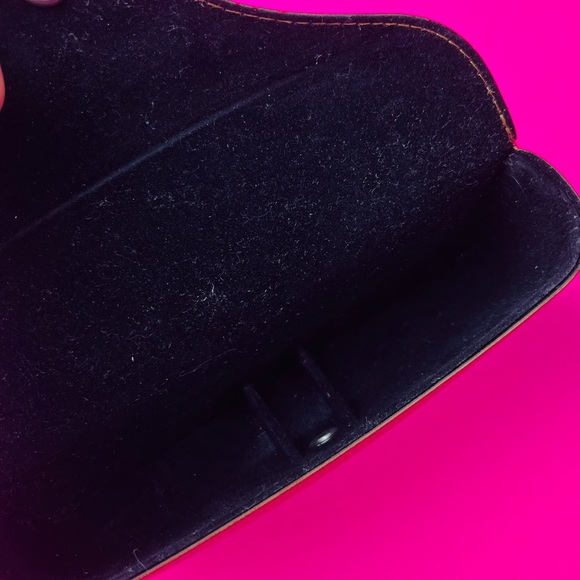 Ray Ban Brown Leather Lightweight Sunglasses Snap Button Case - Picture 5 of 5